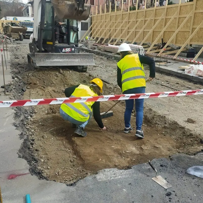 Scavi a Piazza De Nava, il Comitato: «Sollecitato in tempi non sospetti l'uso del georadar»