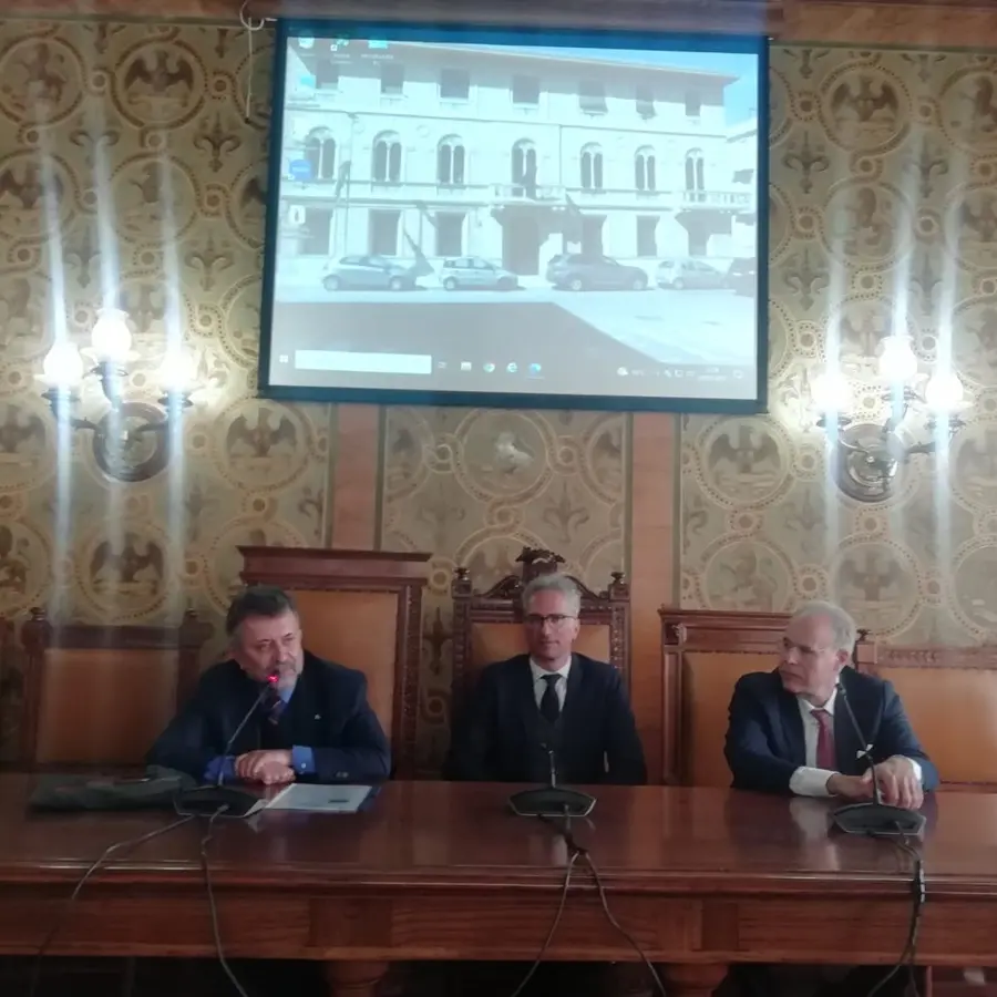 A Reggio l'ambasciatore messicano García de Alba Zepeda