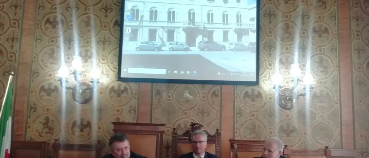 A Reggio l'ambasciatore messicano García de Alba Zepeda