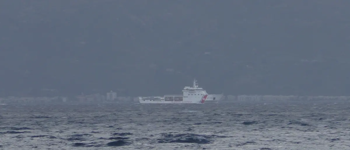 Reggio, arrivata al porto la nave con a bordo 589 migranti