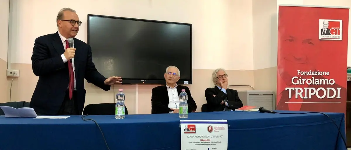 Polistena, ricordato il senatore Tripodi nel quinto anniversario della scomparsa