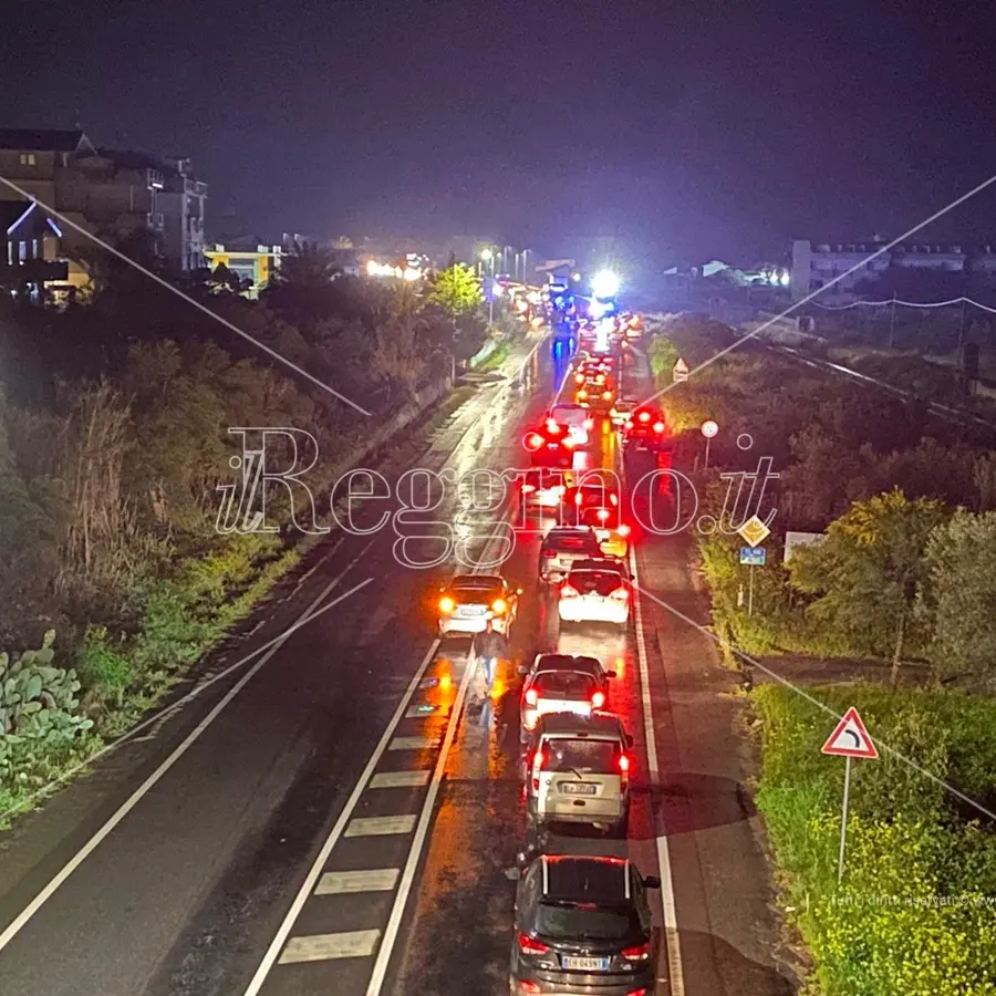 Stignano, incidente stradale sulla 106: un morto