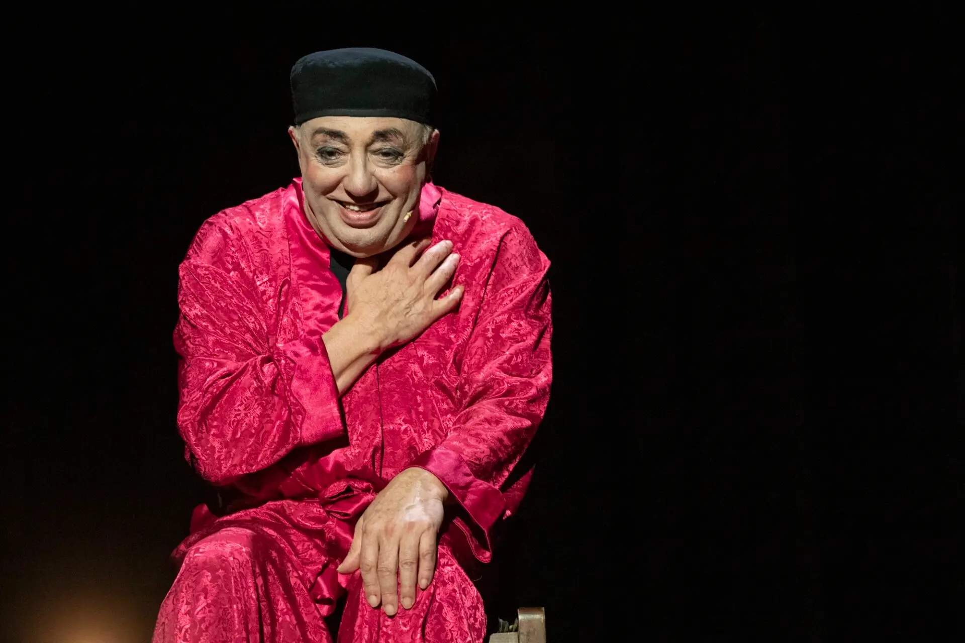 Teatro, a Polistena l'estro poliedrico di Peppe Barra