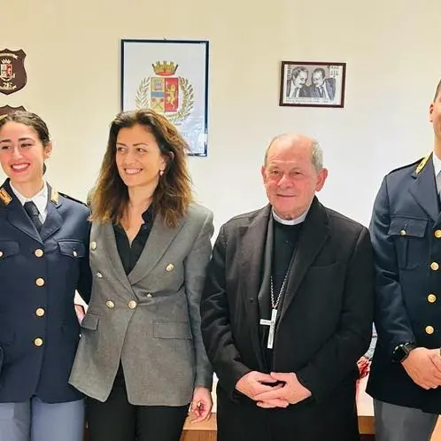 Reggio, consegnato alla Polizia l'olio del Giardino della memoria di Capaci