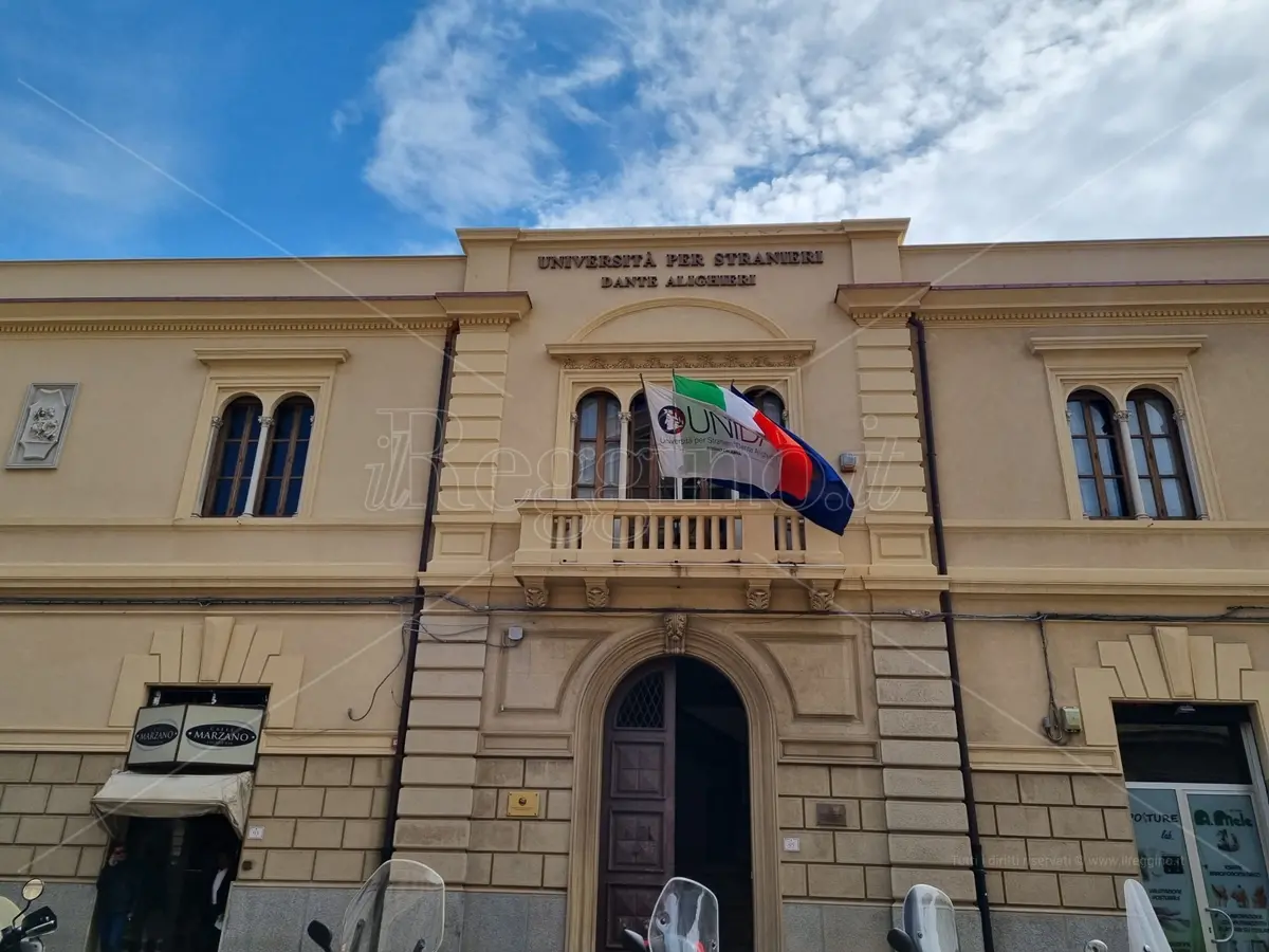 Università Dante Alighieri, Orrico (M5s): Si faccia chiarezza, interrogata la ministra Bernini