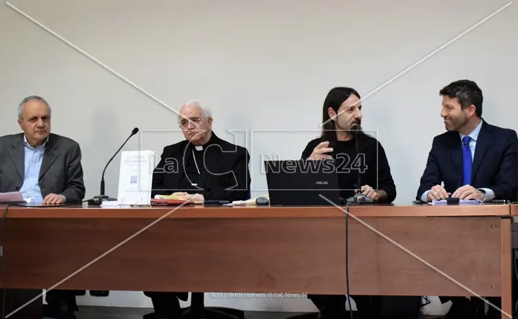 Gioia Tauro, “La Chiesa nel Digitale”: il libro di Fabio Bolzetta