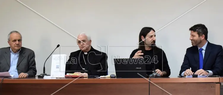 Gioia Tauro, “La Chiesa nel Digitale”: il libro di Fabio Bolzetta