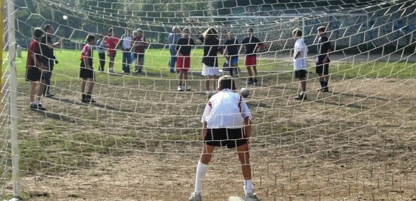 Reggio, parte la riqualificazione del campo di calcio di Archi