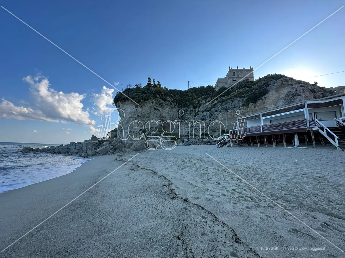 Crollo a Tropea, Lo Schiavo e Mammoliti presentano una mozione