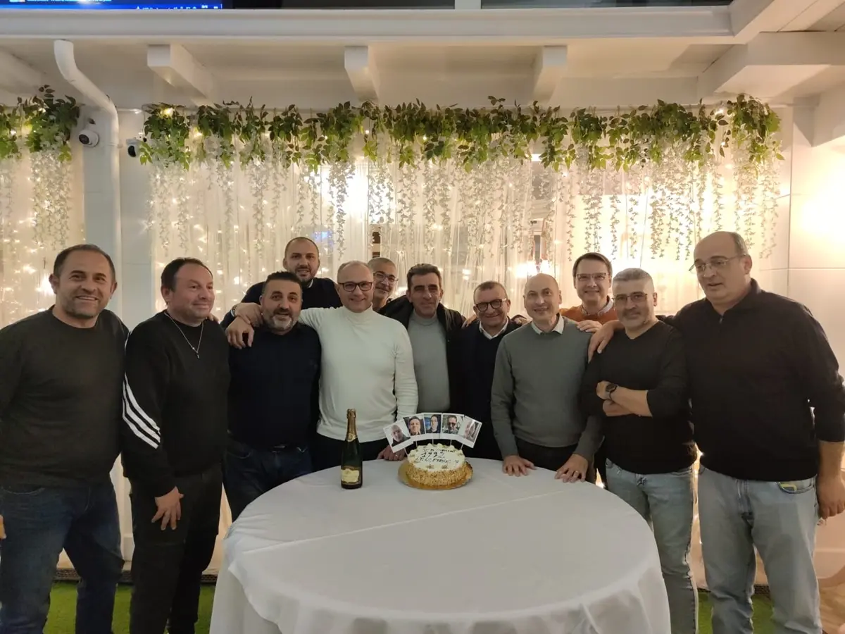 Reggio, la quinta B del Panella si ritrova a 31 anni dal diploma