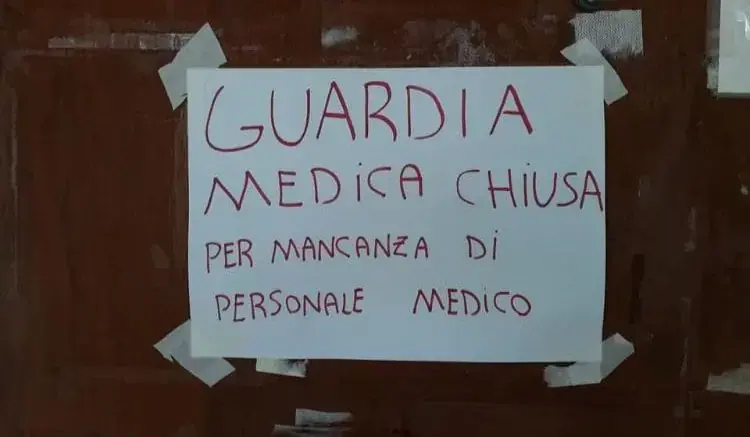 Emergenza sanitaria nel reggino, Di Furia: «Non ci sono medici dobbiamo decidere quali guardie mediche chiudere»