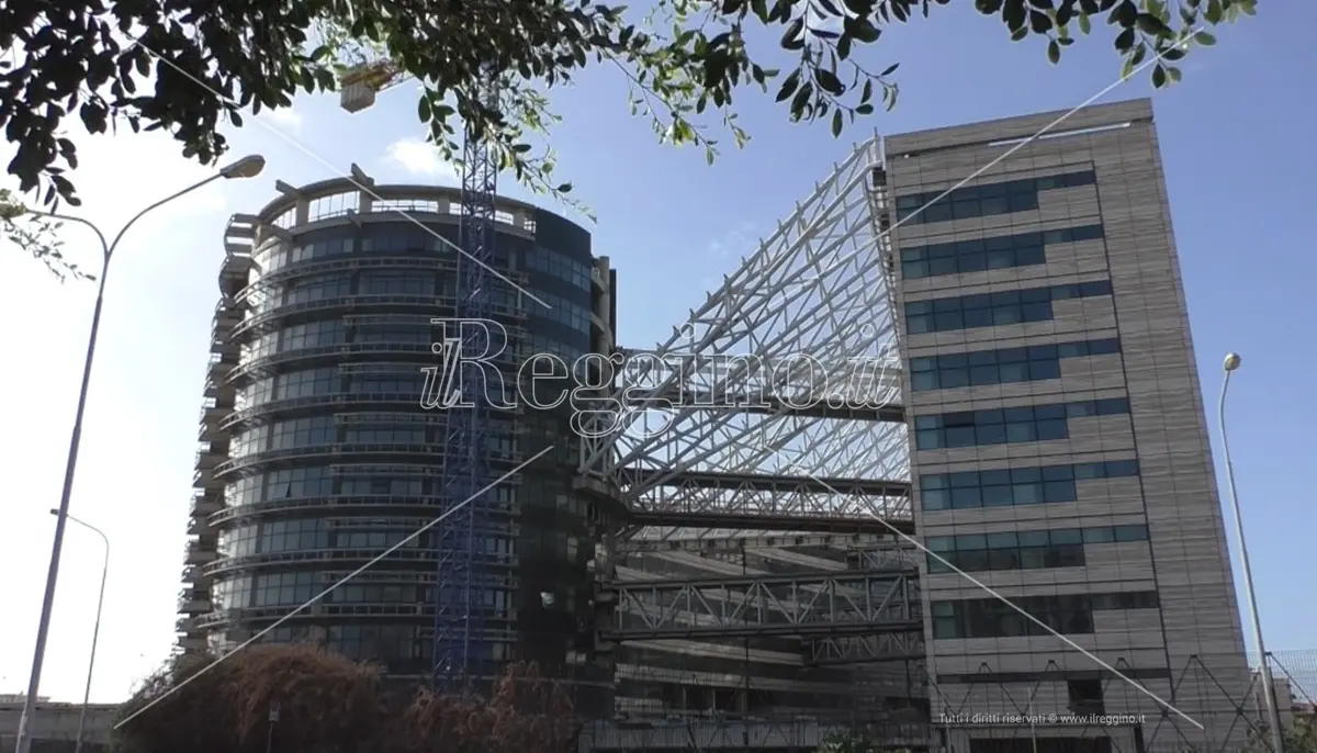 Palazzo di giustizia a Reggio, al Comune il 100% dell'affitto degli spazi interni - VIDEO