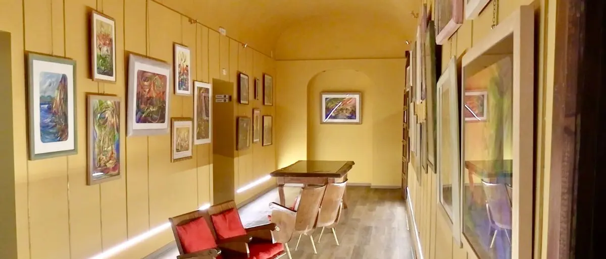 Siderno, lo storico Cinema Teatro Nuovo apre le sale all’arte contemporanea