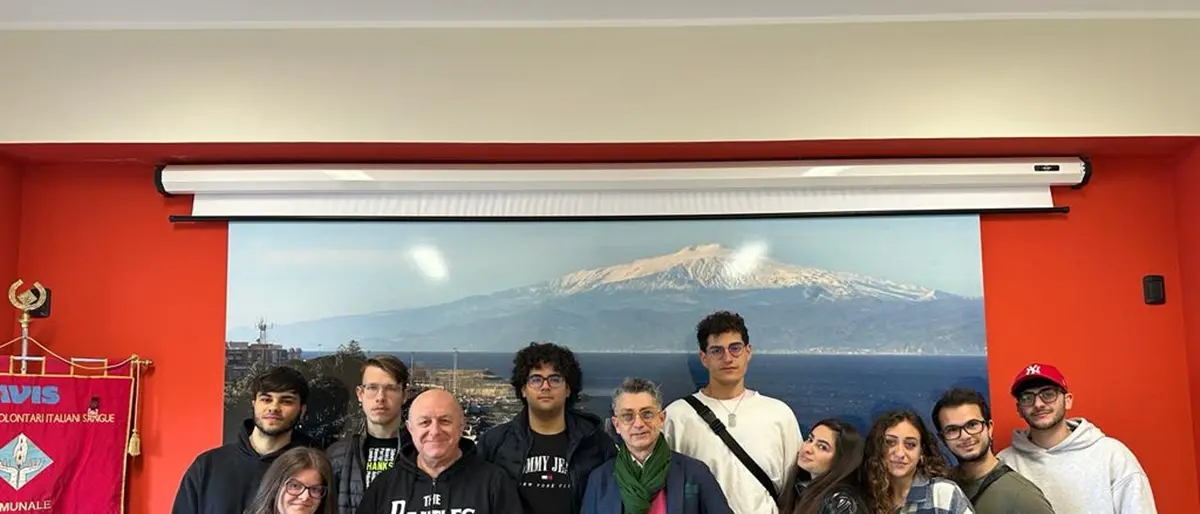 Reggio, gli studenti del liceo artistico \"Preti-Frangipane\" incontrano l'Avis