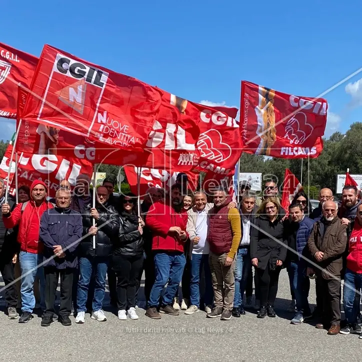 Rizziconi, sindacalista licenziata: la protesta della Filcams Cgil