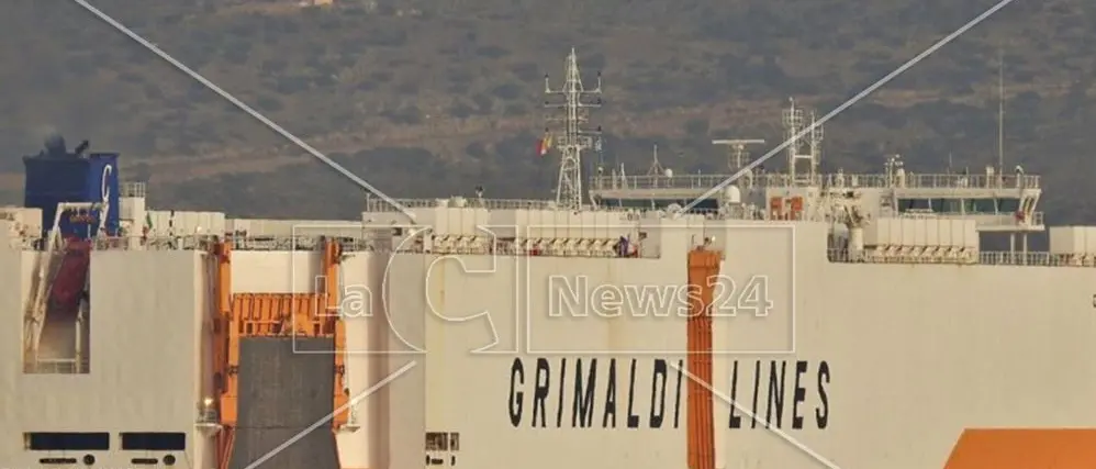 Porto di Gioia Tauro, così la Con Tug spiega l'intervento che ha evitato la collissione tra 2 navi