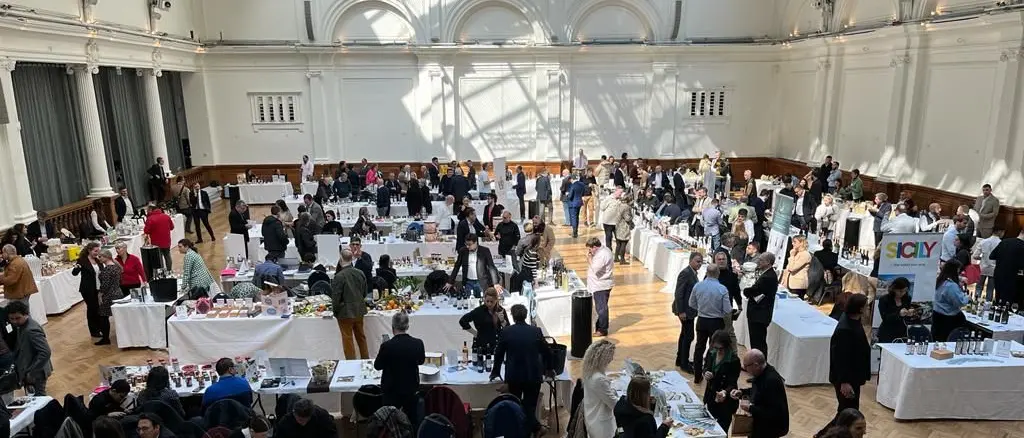 La Metrocity apre al mercato britannico: il made in Reggio Calabria protagonista al “Real Italian Wine & Food” di Londra