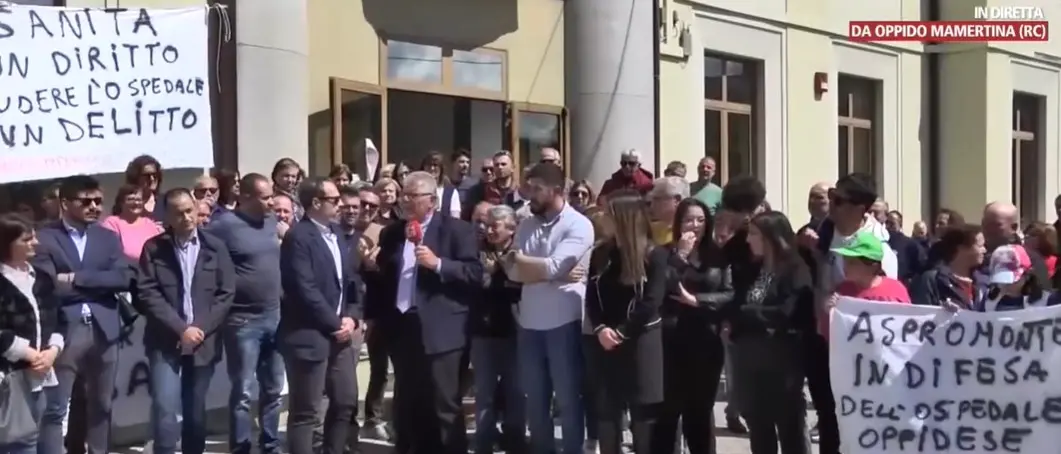 Presidio per salvare l'ospedale di Oppido Mamertina, LaC Tv rilancia la «battaglia per la vita» dalla parte dei cittadini