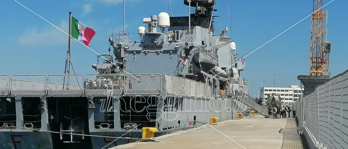 Reggio, ormeggiata al Porto la nave Grecale: ecco gli orari per visitarla