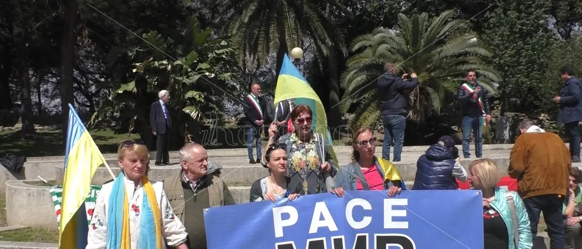 25 aprile a Reggio, Raniero La Valle: «L’antifascismo non finisce. Vive nella Repubblica» - VIDEO