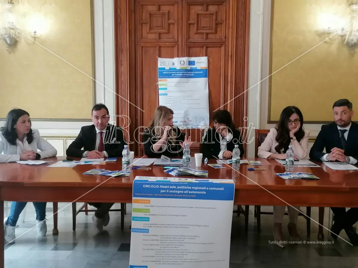 Madri sole a Reggio, Di Furia (Asp) rilancia i consultori: «Dovranno essere punti di riferimento» - VIDEO