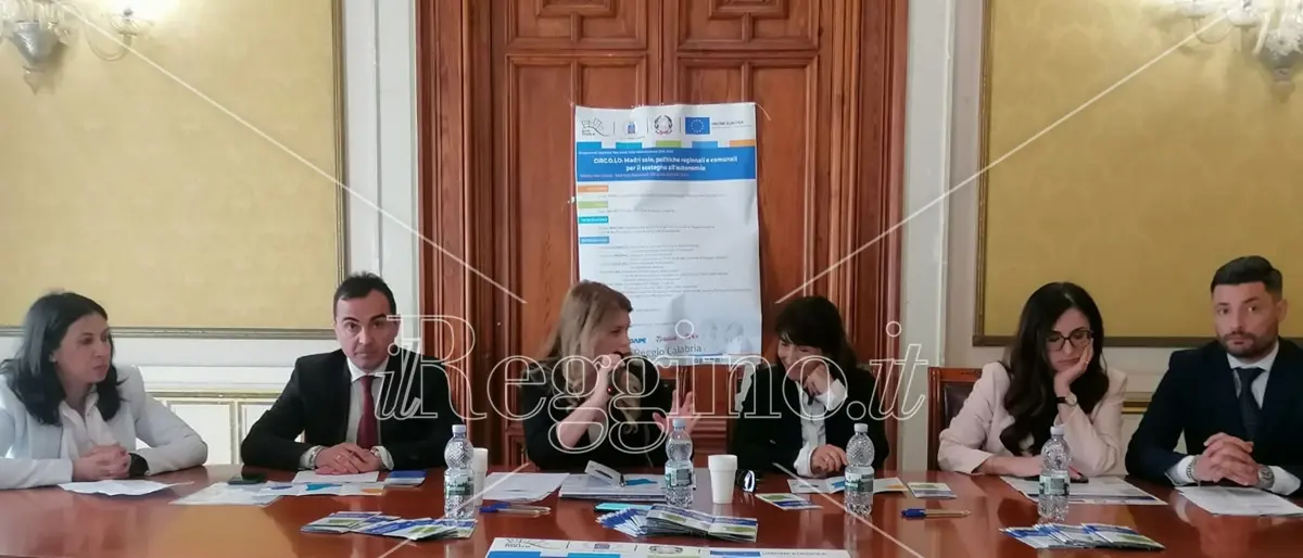 Madri sole a Reggio, Di Furia (Asp) rilancia i consultori: «Dovranno essere punti di riferimento» - VIDEO