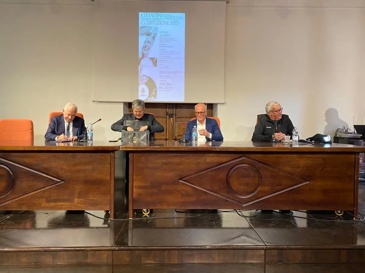 Roccella e l’accoglienza come valore costituzionale: «L’immigrazione è un diritto»