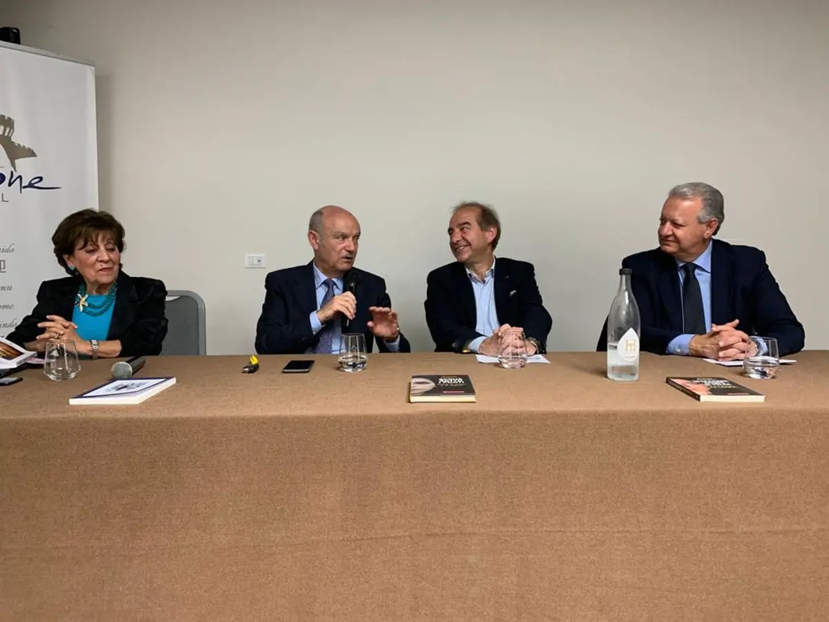 Reggio, presentato il volume “Una vita, una chance” di Franco Musolino