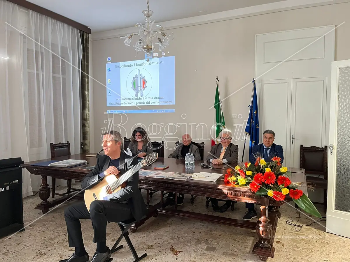 6 maggio 1943, Reggio aggredita dal cielo e bombardata prima della fine della guerra - VIDEO