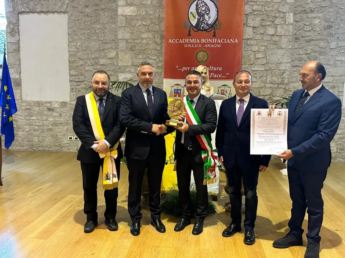 L’eurodeputato reggino Denis Nesci insignito del Premio Papa Bonifacio VIII