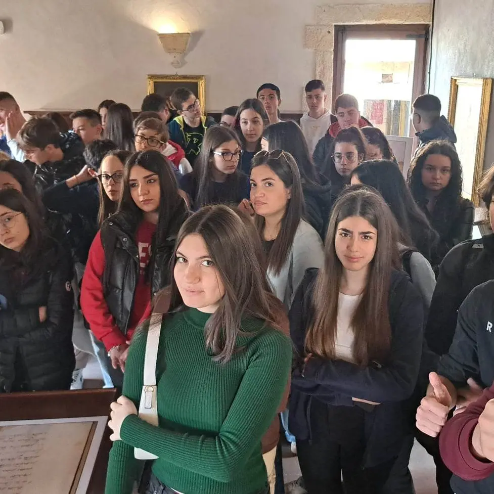 I ragazzi del liceo scientifico Zaleuco tra le meraviglie della \"Costa degli dei\"