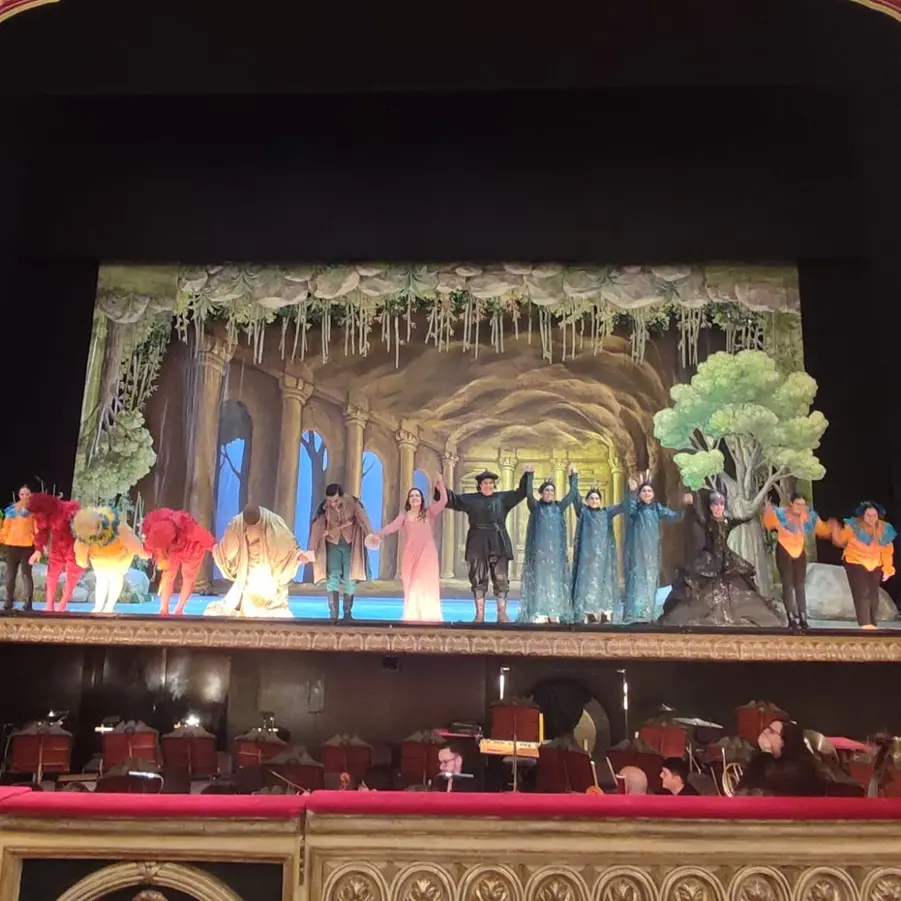 Da Reggio a Napoli, il coro “ViCavoice” dell'ic Carducci-Da Feltre protagonista al San Carlo