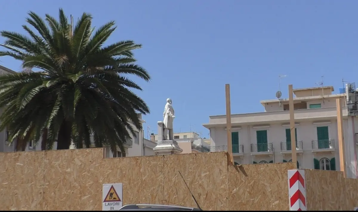 Piazza De Nava a Reggio, il 7 luglio la decisione sul ricorso