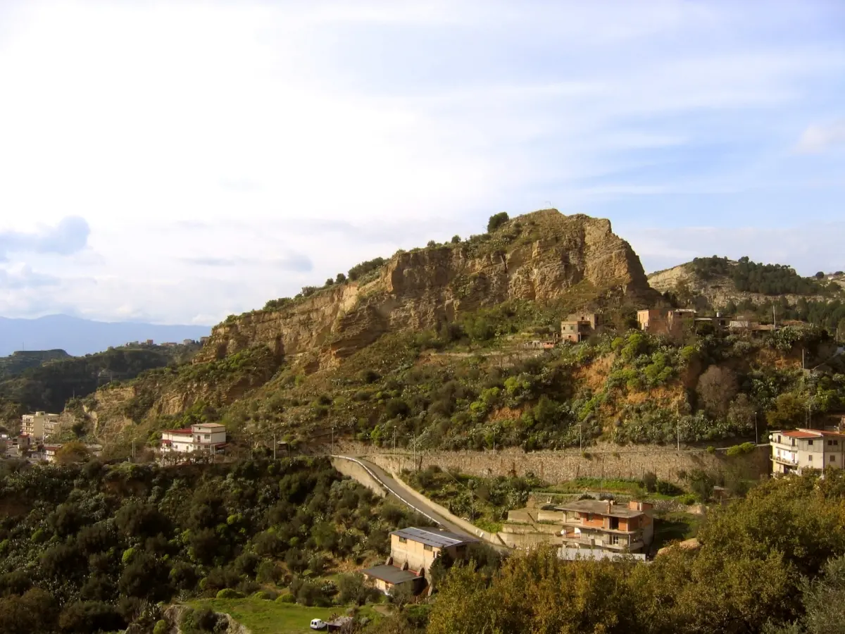 Reggio, con “Erbacee” alla scoperta del parco archeologico dell’antica Sant’Agata