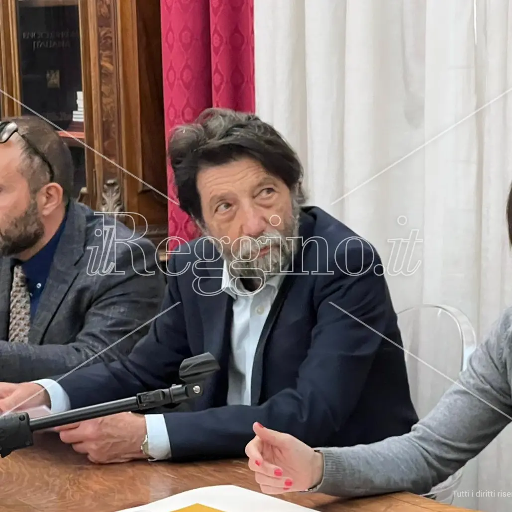 Ponte sullo Stretto, per il professor Cacciari è «pura follia, solo propaganda per Salvini»