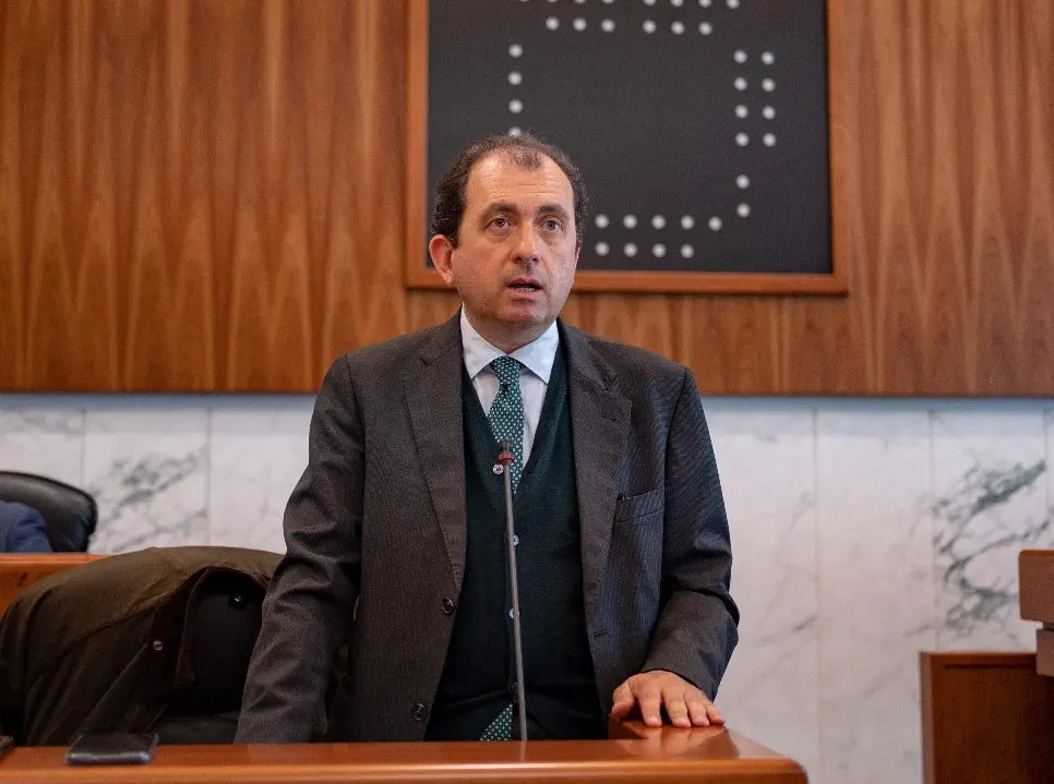 Sindrome fibromialgica, il Consiglio Metropolitano invita le istituzioni a sostenere i pazienti e le famiglie