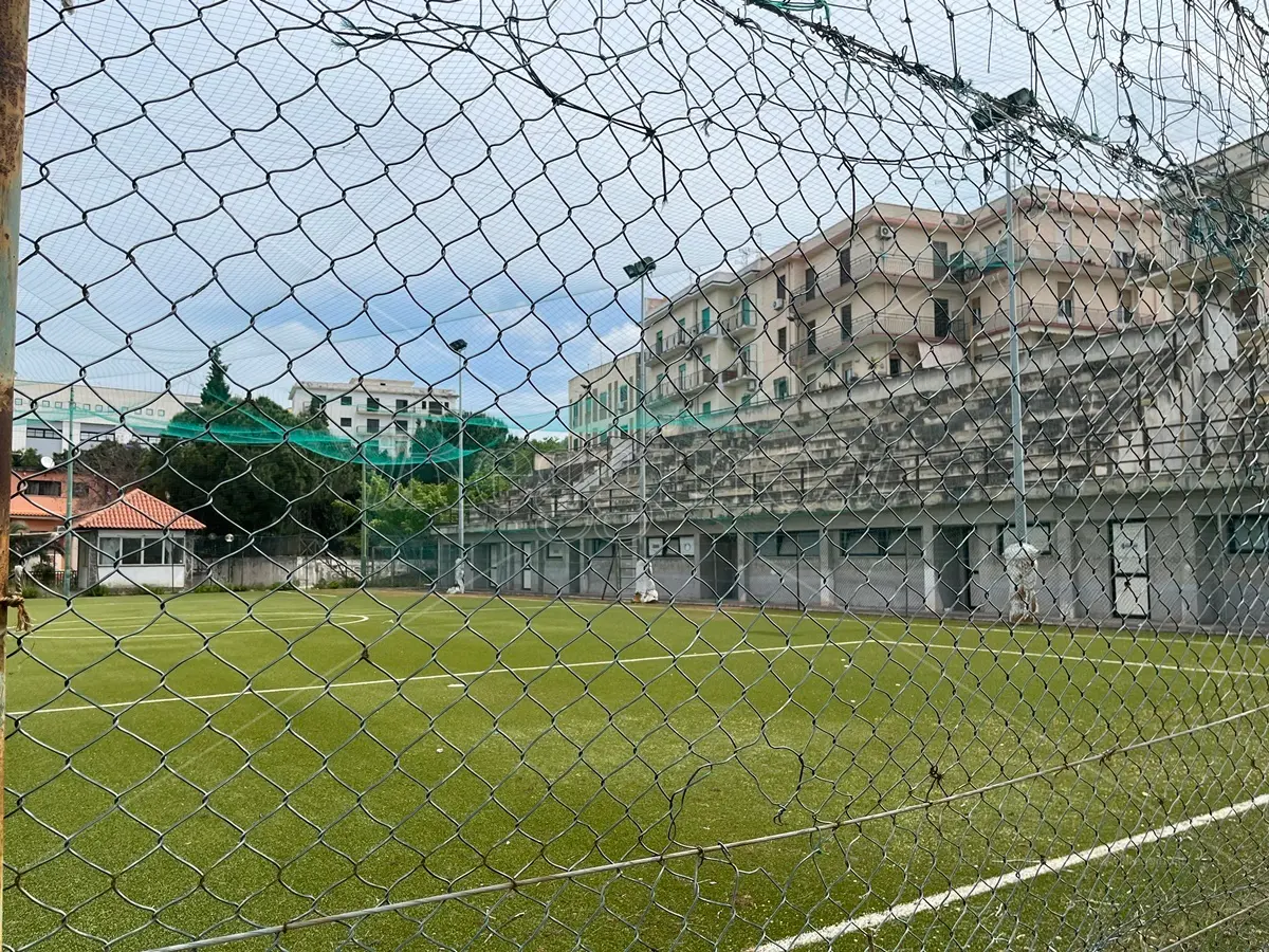 Reggio, centro sportivo Mirella Carbone tra abbandono e prospettive - FOTO e VIDEO