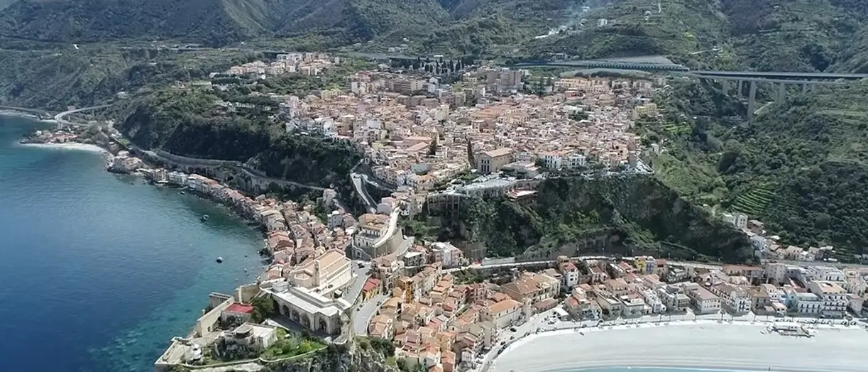 MITI E MISTERI METROPOLITANI | L’origine di Scilla: la leggenda dell’aquilotto