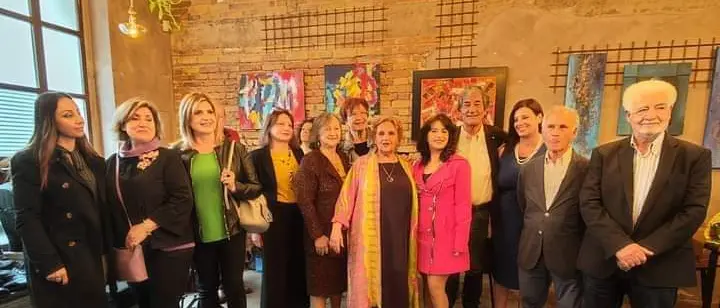 L'artista reggina Carmela Mafrica incanta con un tripudio di colori