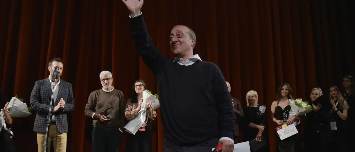 Bitola, la compagnia reggina Mana Chuma trionfa al Festival Internazionale del Monodramma