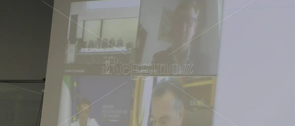 Ponte sullo Stretto, Salvini: «Firmato oggi l'atto di promulgazione della legge. Adesso parola ai tecnici»