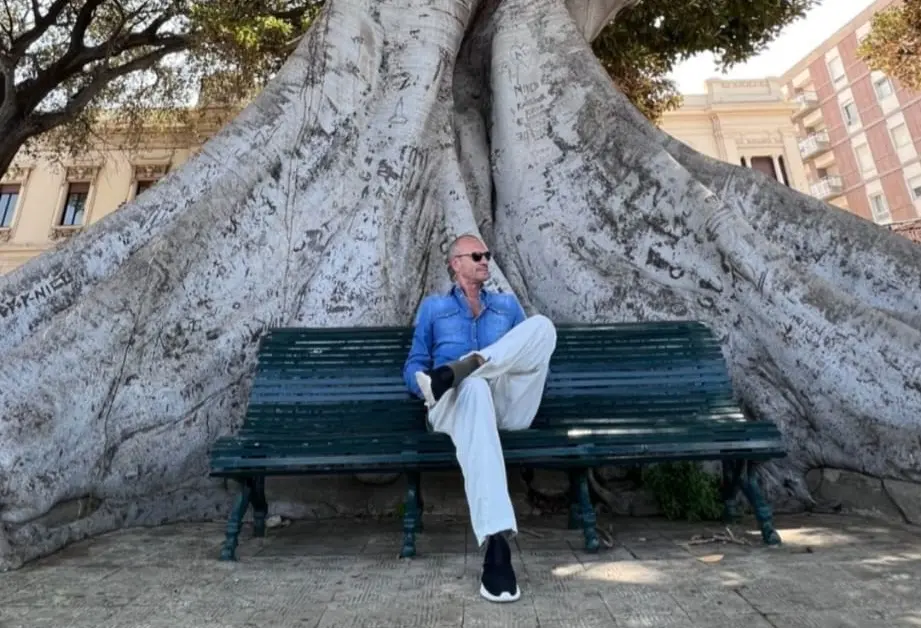 Biagio Antonacci, relax sul lungomare di Reggio prima del concerto