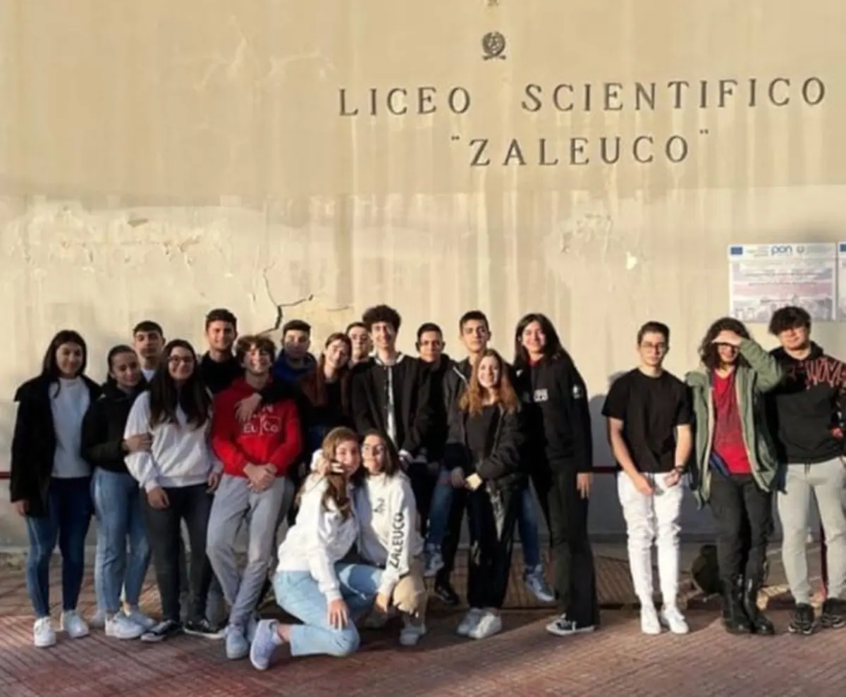 Locri, progetto \"A scuola di open coesione\": secondo posto per la IV D del \"Zaleuco\"