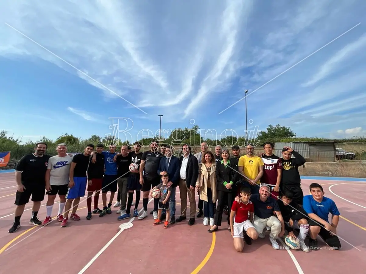 Reggio, i ragazzi di Arghillà hanno il loro primo campo sportivo all’aperto - FOTOGALLERY e VIDEO