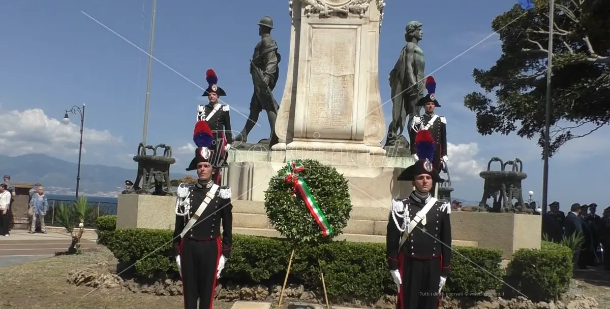2 giugno a Reggio: Comune e Metrocity presenti alla cerimonia al Monumento ai Caduti