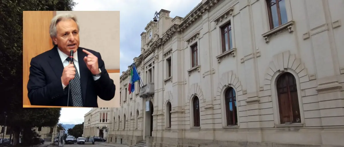 Bilanci falsati a Reggio, udienza rinviata per Arena e altri 6 indagati. Il Comune non è ancora parte civile