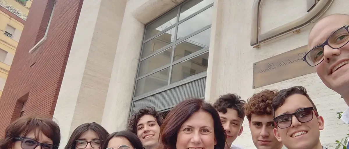 Reggio, tre studenti del \"Volta\" fra i vincitori del concorso \"Donne e ricerca in Fisica\"