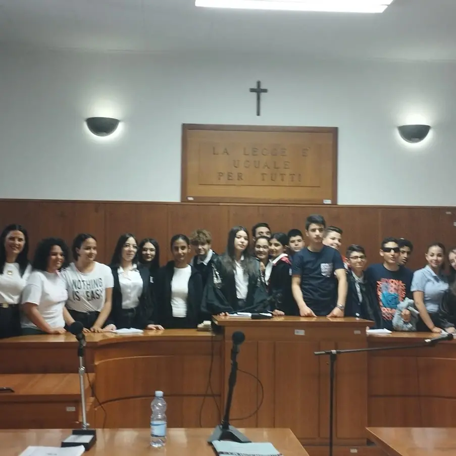 Reggio, gli studenti del \"Telesio\" alla simulazione del progetto \"Ciak...un processo simulato\"