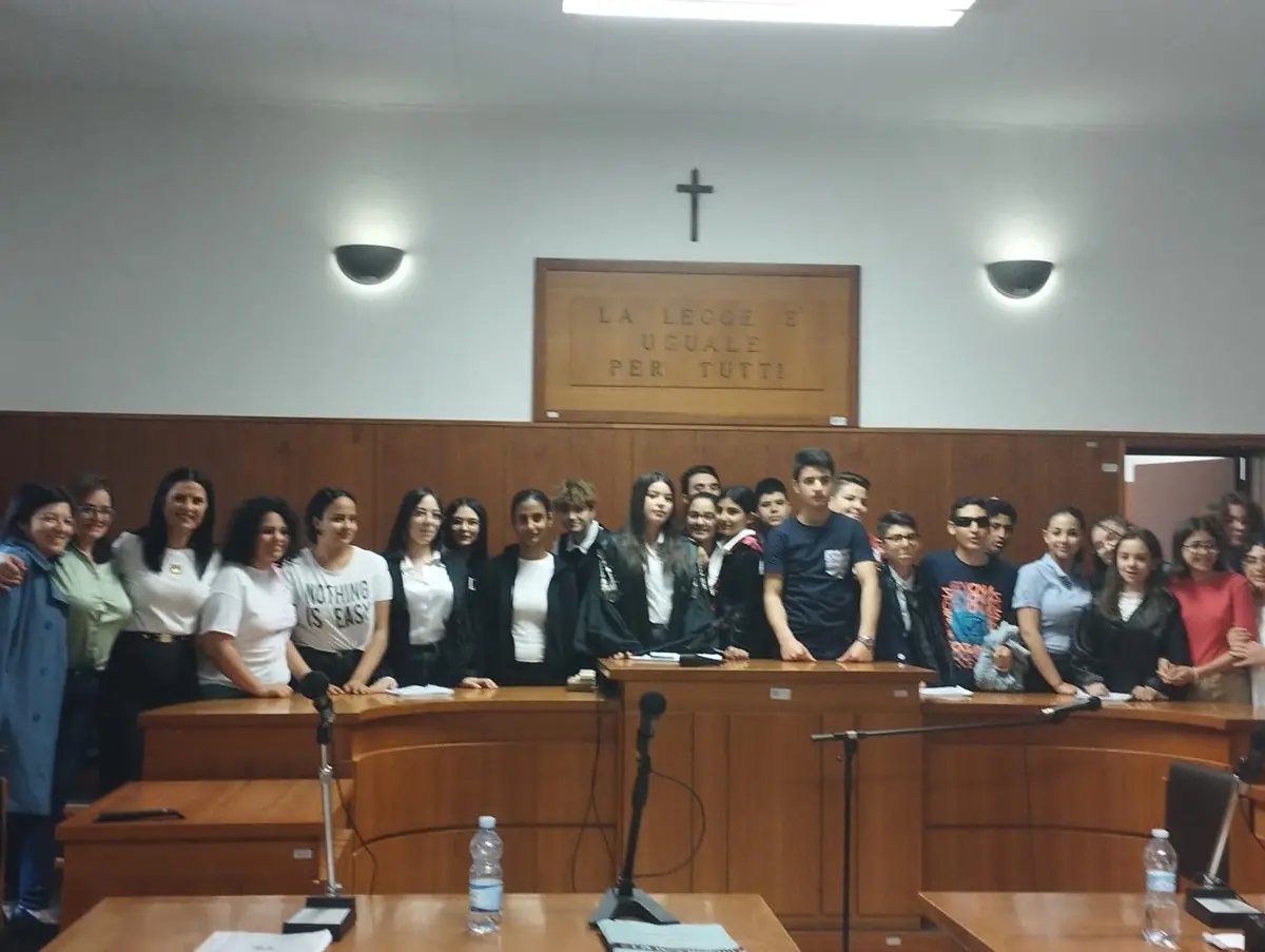 Reggio, gli studenti del \"Telesio\" alla simulazione del progetto \"Ciak...un processo simulato\"