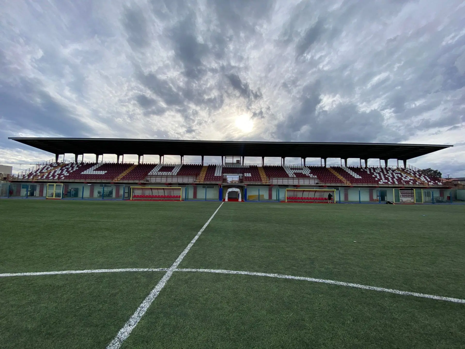 Locri, corsa contro il tempo per salvare la squadra di calcio